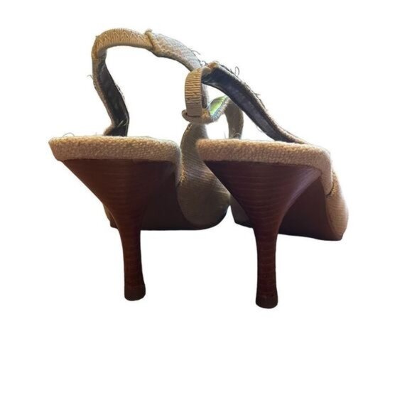 Isaac Mizrahi Beige Slingback Heels Size 7.5 Pointed Toe Textured Fabric NWOT - Picture 4 of 7